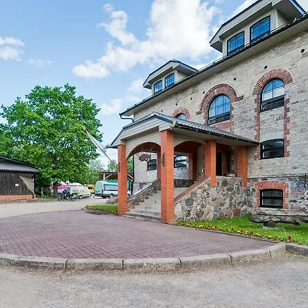 Hotel Veskisilla *